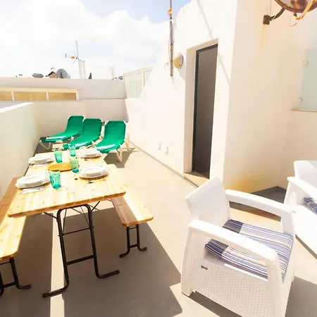 Casa Bianca Caleta De Famara Hotel Exterior photo