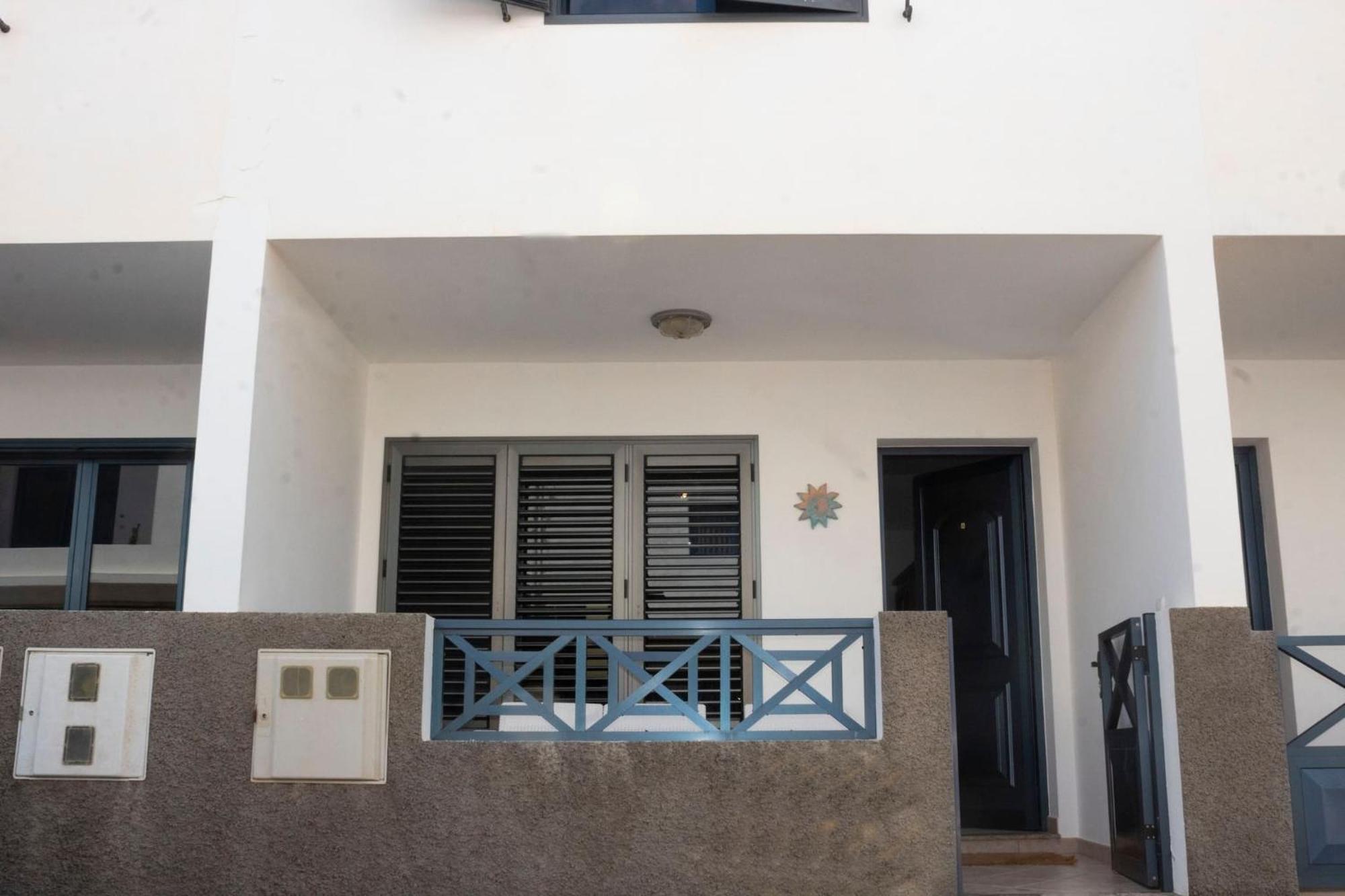 Casa Bianca Caleta De Maison d'hôtes